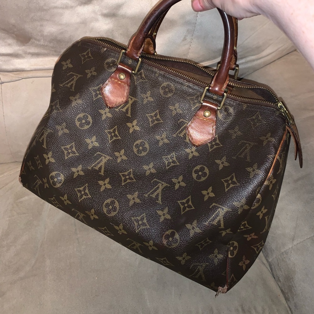 Speedy Authentic Louis Vuitton Leather Bag